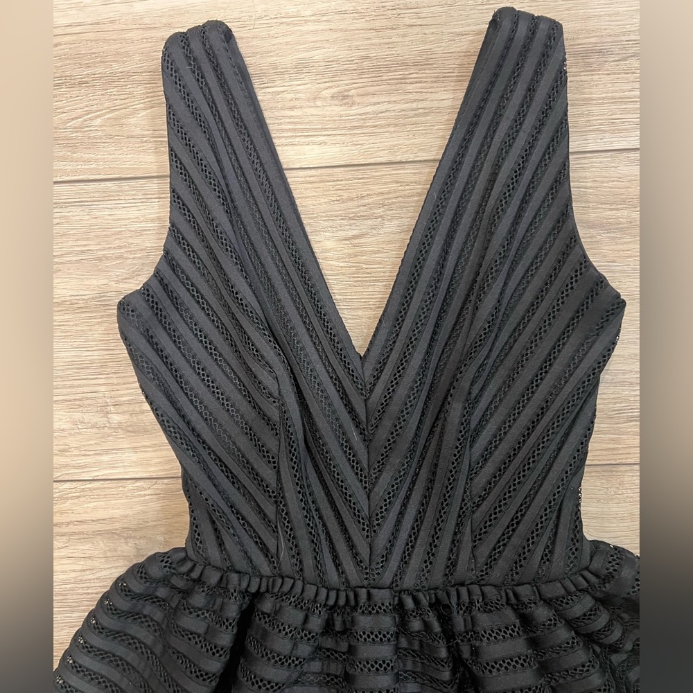 Classic Love…ady Black Sleeveless V Neck Fit and Flare Dress Size Small - Picture 5 of 6